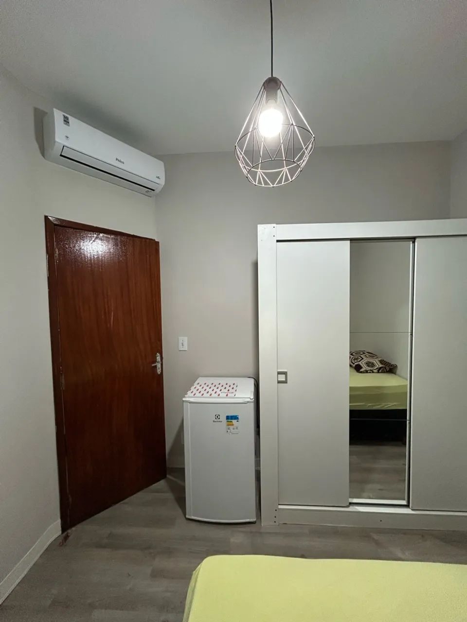 Alugo kitnet Mobiliada 