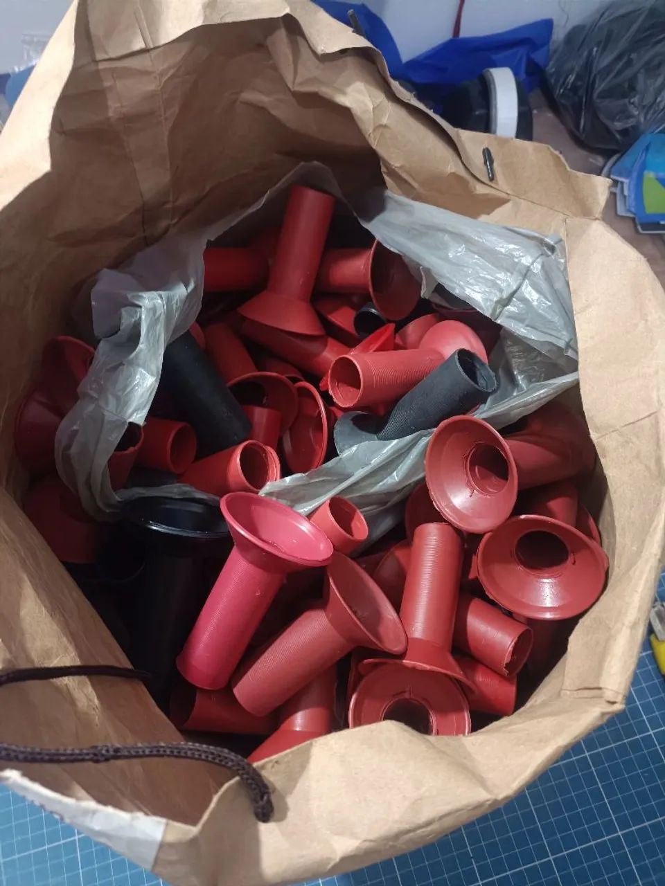 Vendo cones de plástico para artesanato - Foto 2