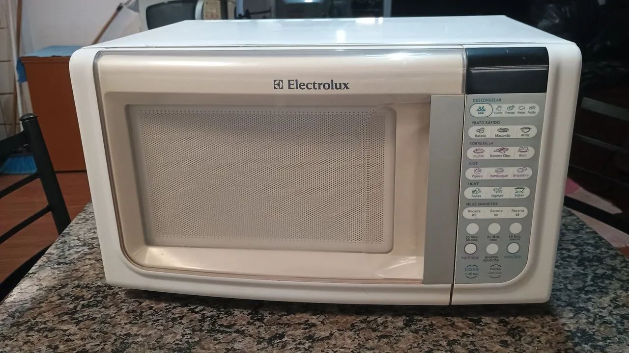 Microondas Electrolux 23-Litros Usado  - Foto 2