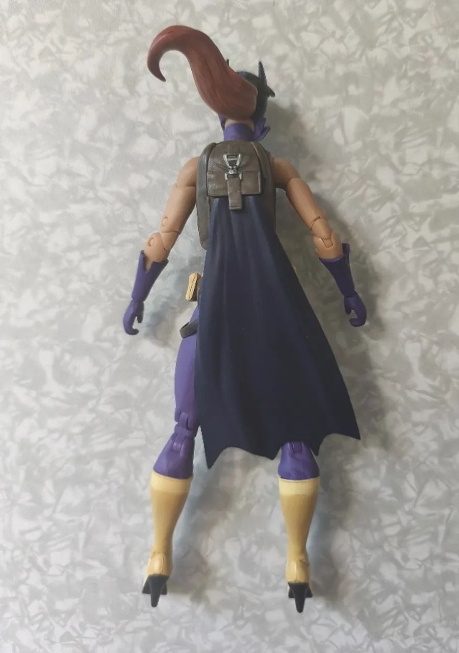 DC Designer Series: DC Bombshells Batgirl - Foto 4