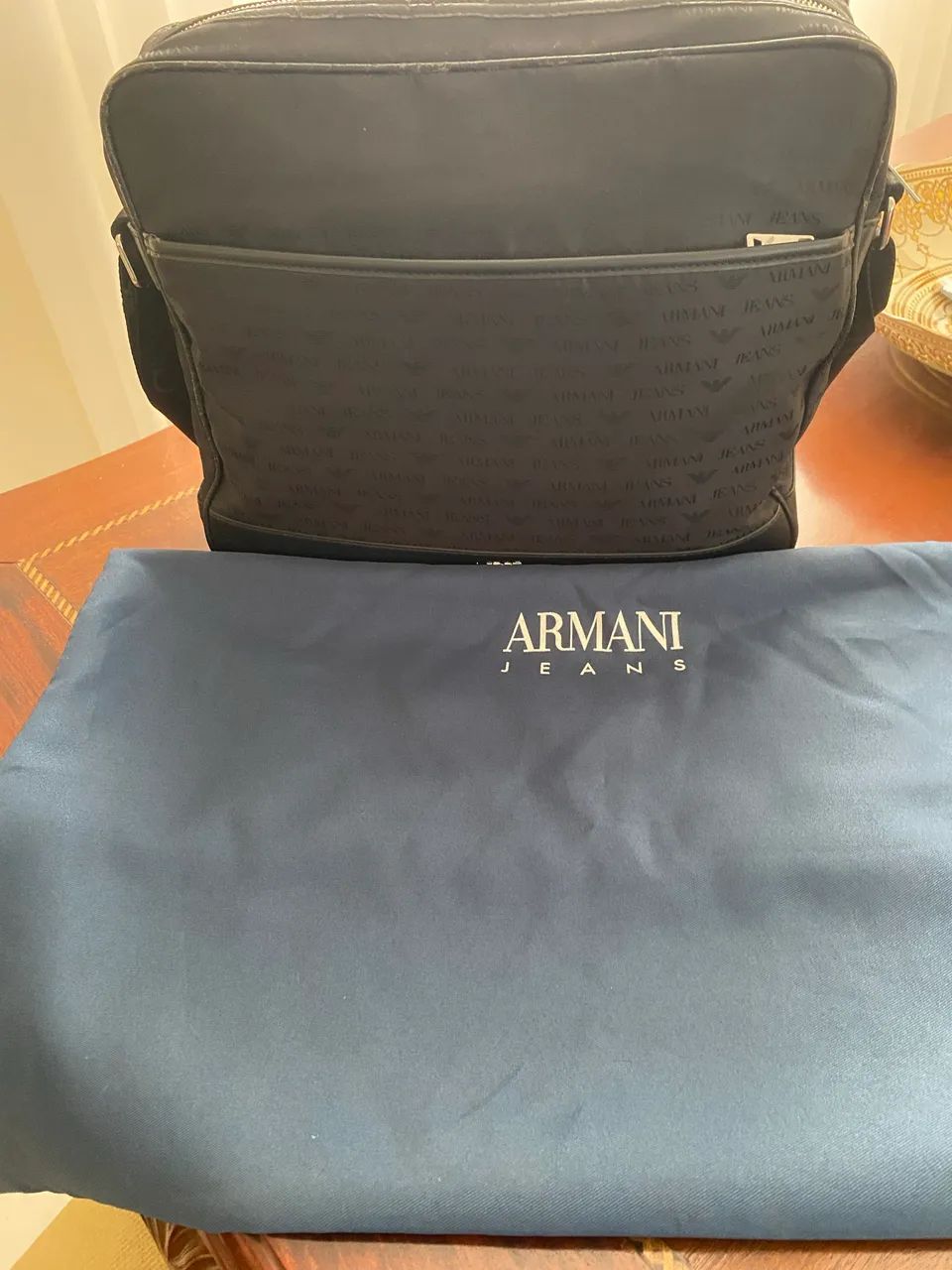 Pasta Armani Jeans transversal nylon preta 