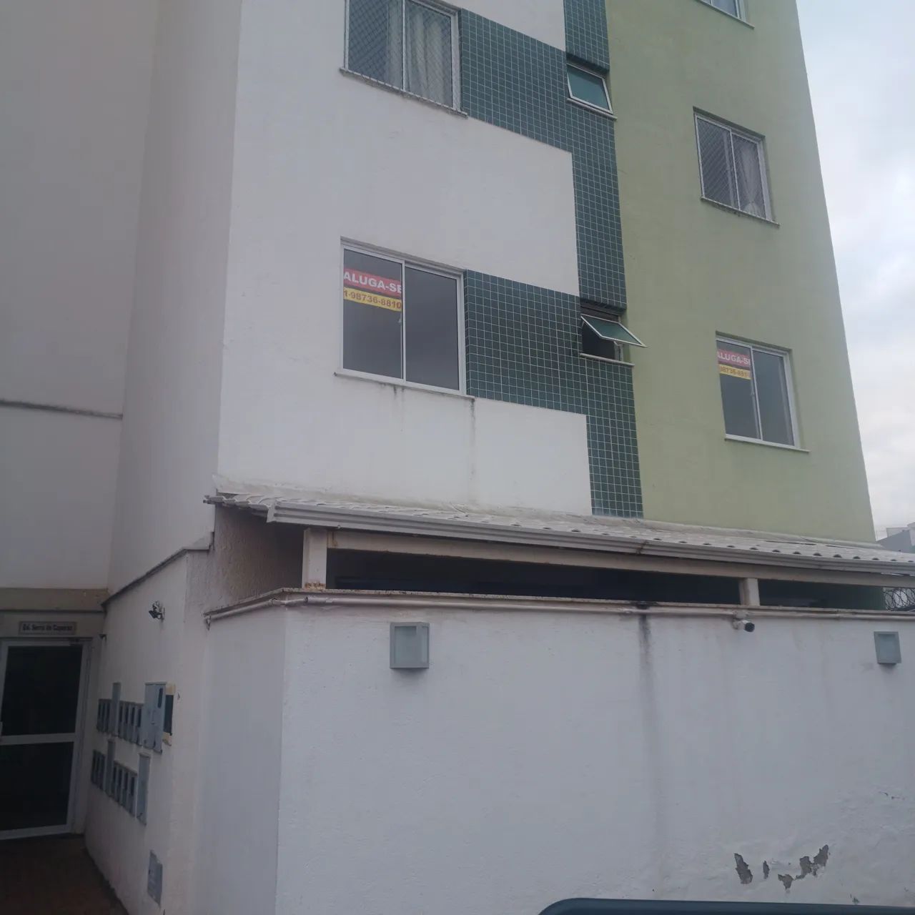 Alugo apartamento 