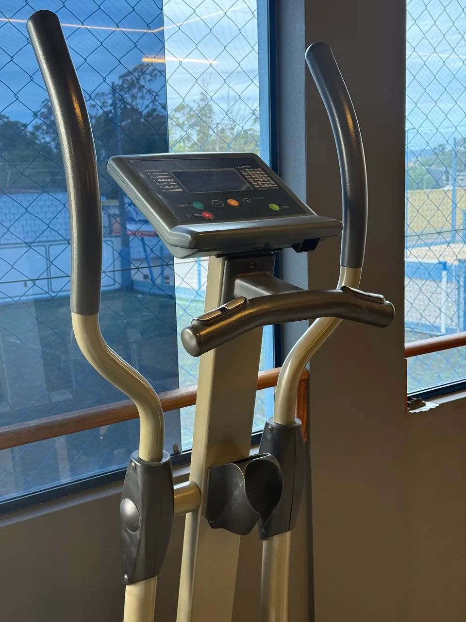 Eliptico Moviment RT250 - Foto 4