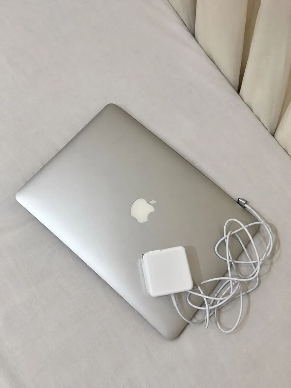 MacBook Air 13 polegadas Early 2014 i5 4GB RAM SSD 128GB Muito Conservado - Foto 2