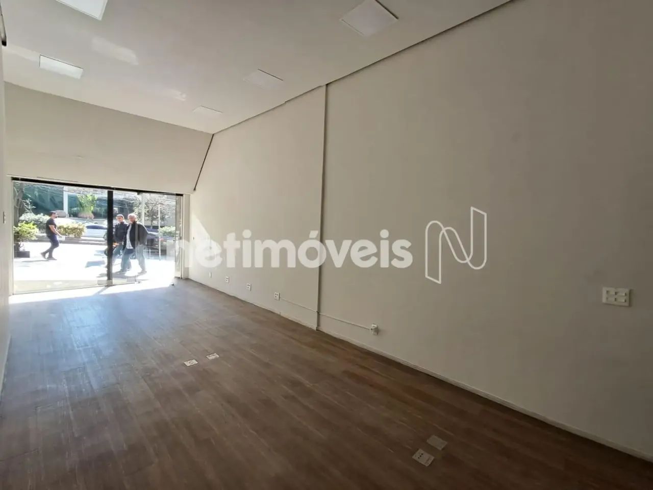 Loja Comercial com Mezanino e 2 Cozinhas  66m²;  Bairro Funcionários - Foto 4