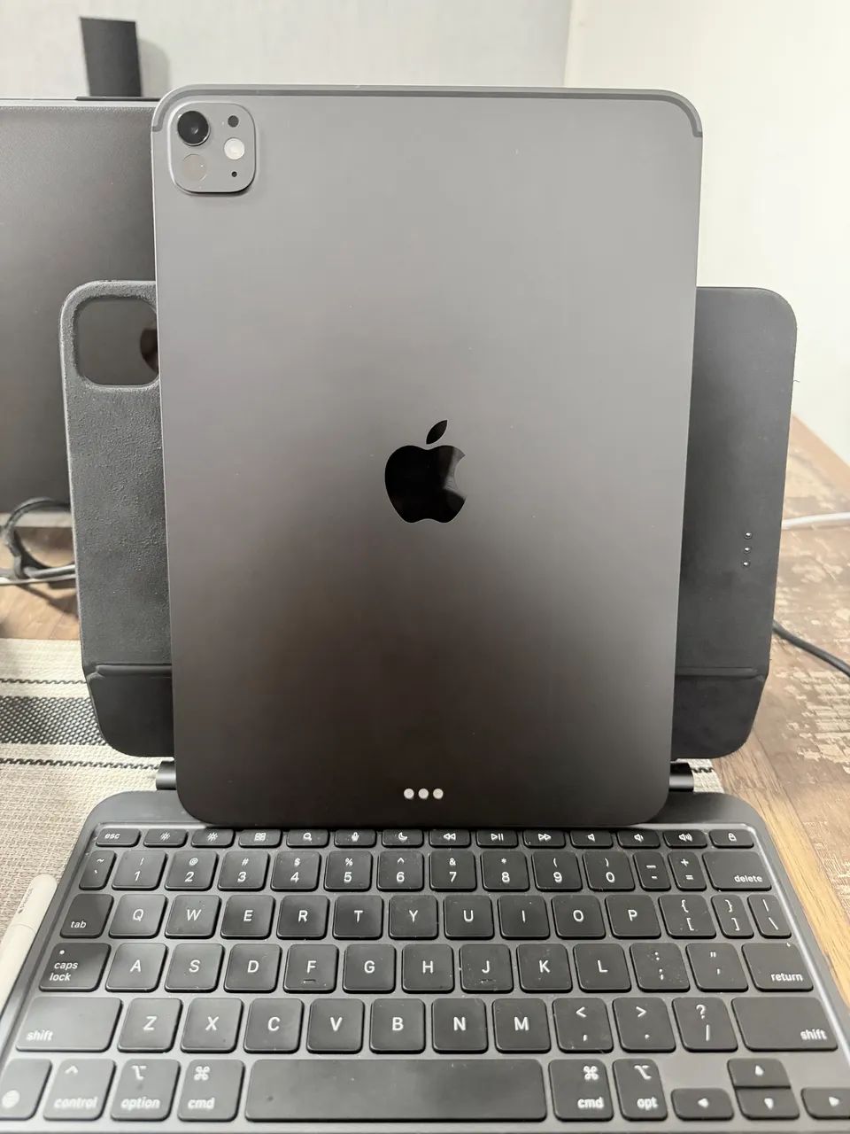 iPad Pro M5 512GB + Apple Pencil USB-c + Magic keyboard - Tablets