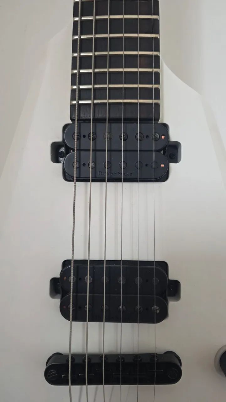 Guitarra Solar V2.6W White Matte - Impecável, Regulada e com Bag - Foto 2