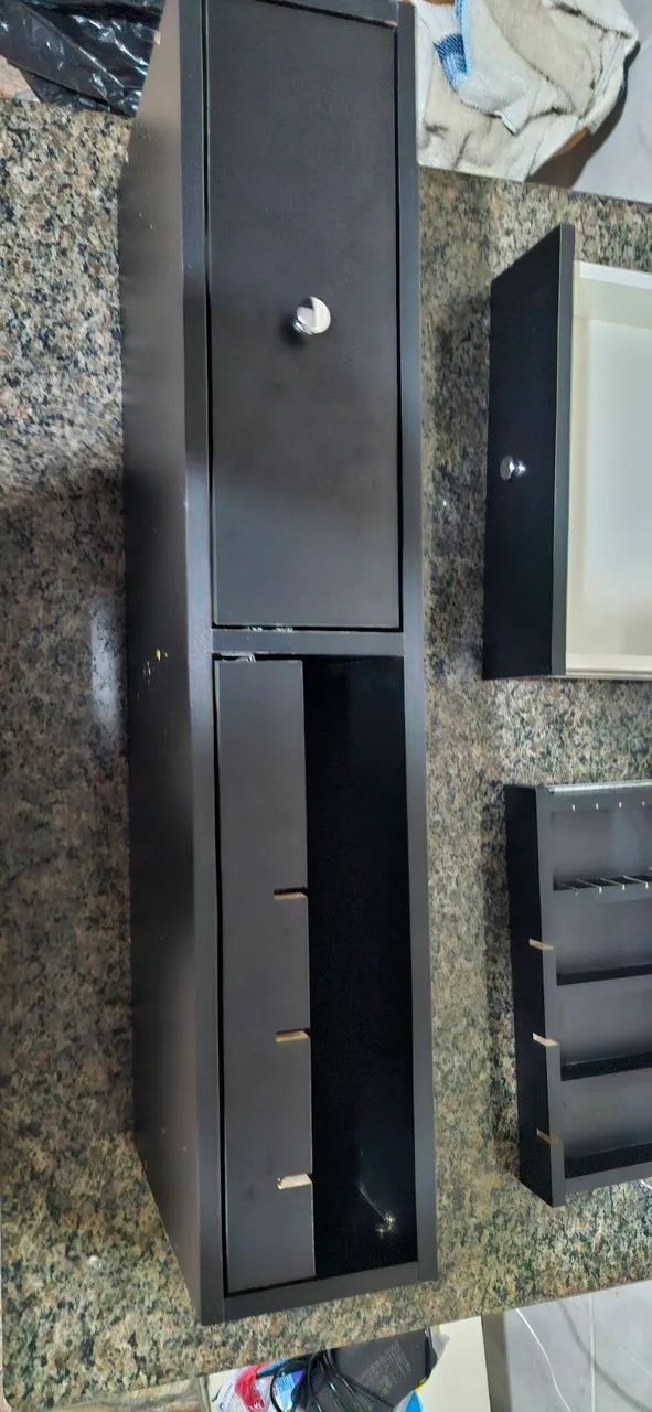 VENDE-SE DUAS BANCADAS DE BARBEARIA  - Foto 2
