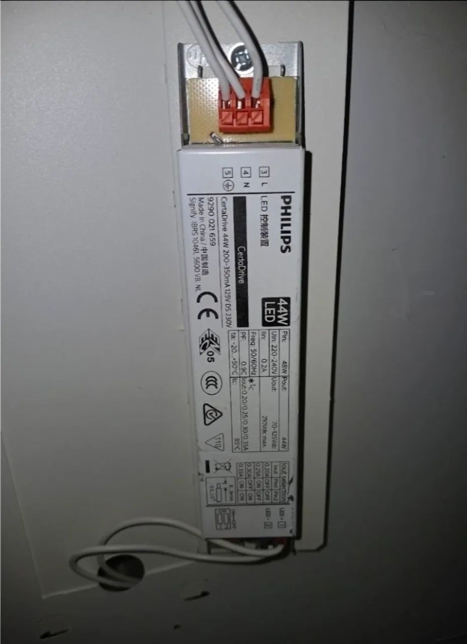 Luminária de led 60 x 60 Philips  - Foto 2