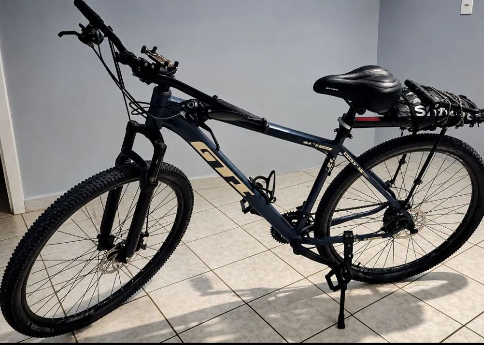 Bicicleta MTB aro 29 - completa e confortável!