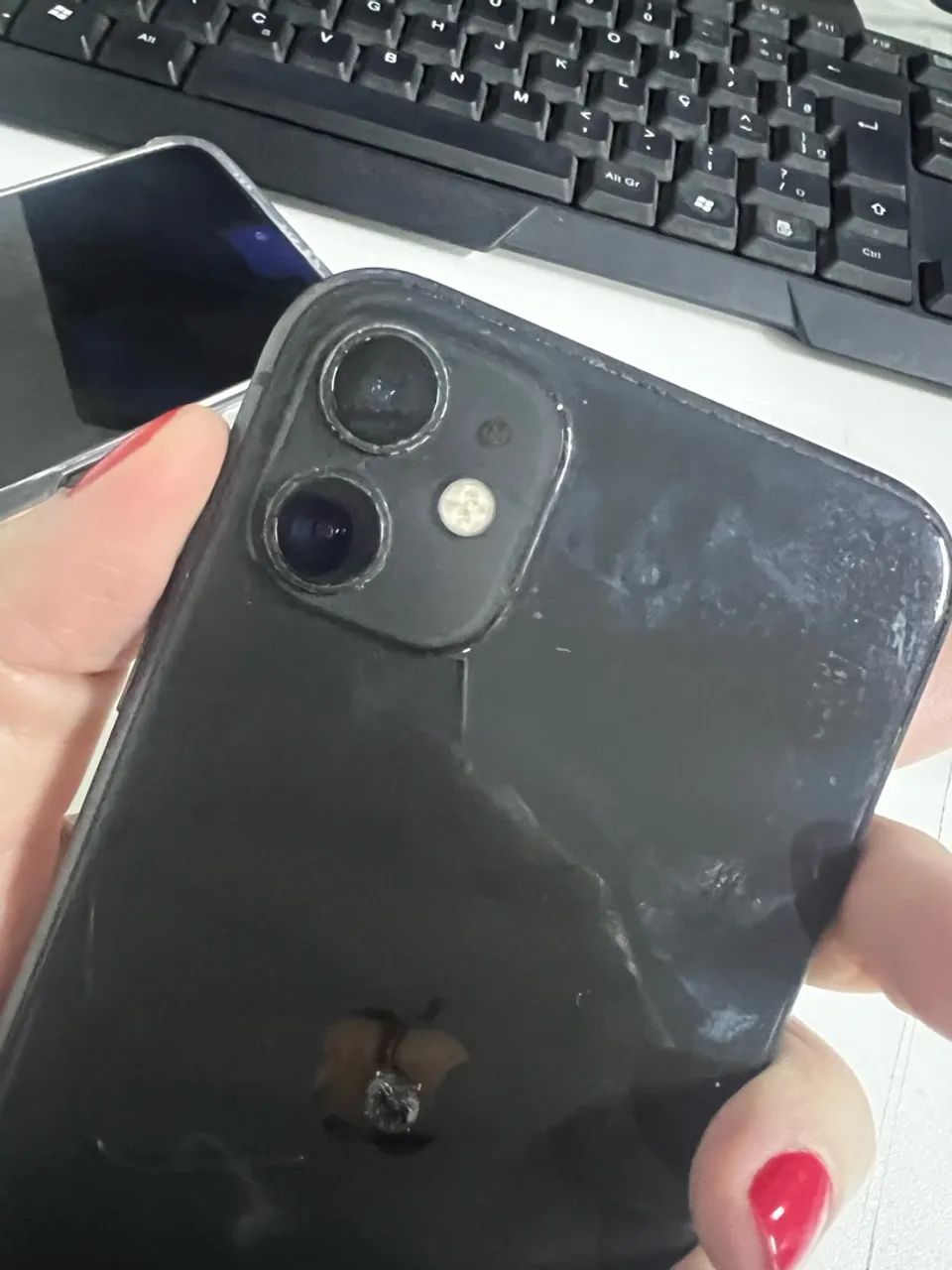 iPhone 11 - 68Gb - Foto 2
