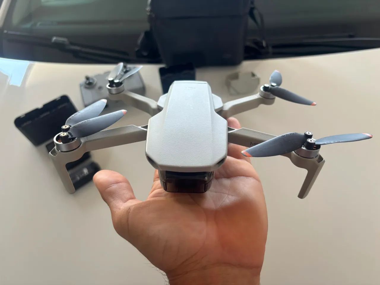 Drone DJI MINI 2 SE com 5 baterias - Foto 2