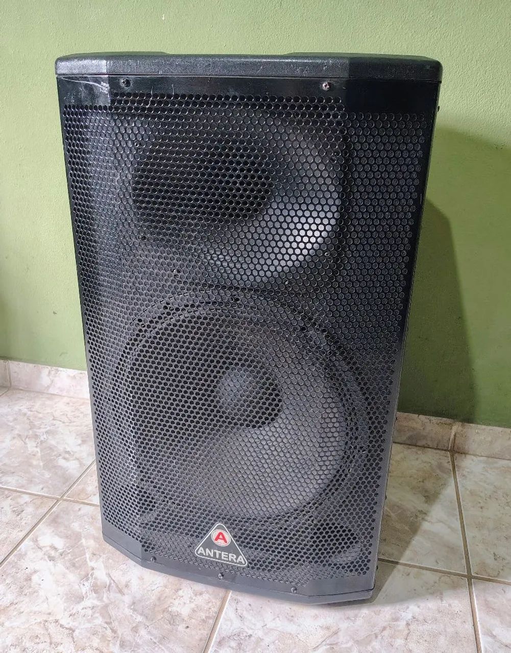 Caixa ativa Antera SC15A 
