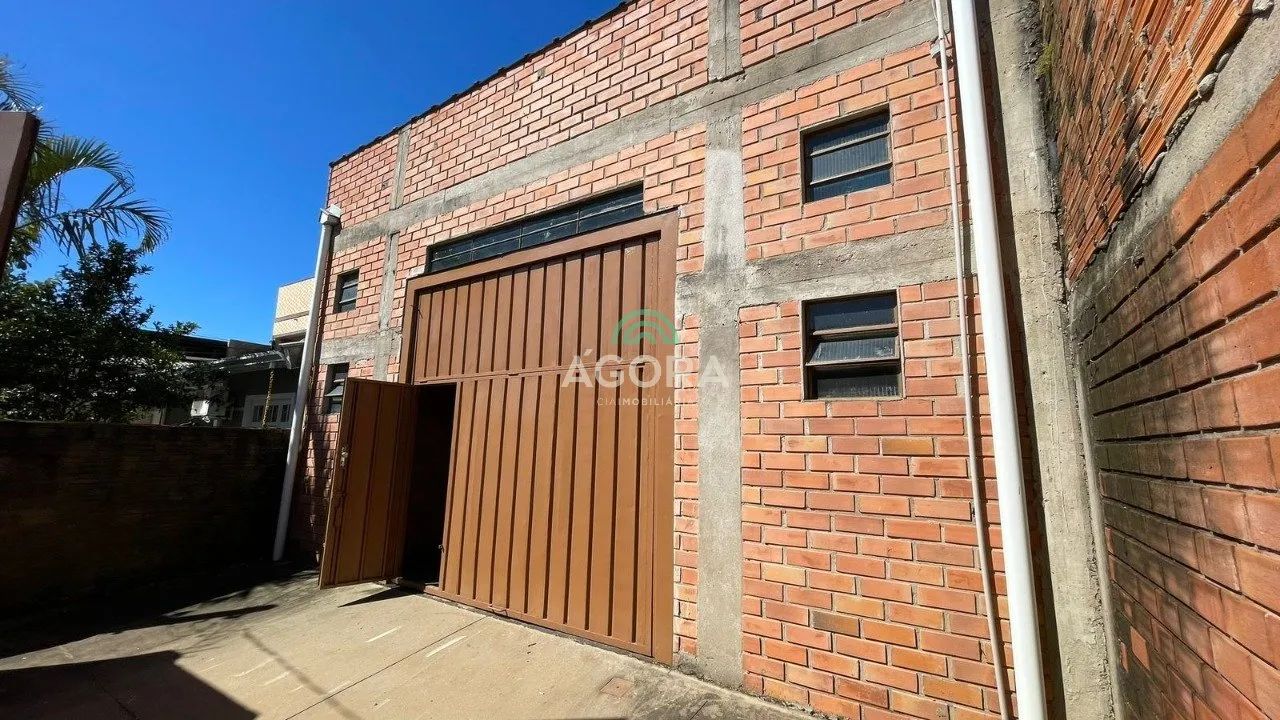 Pavilhão comercial, 110m²