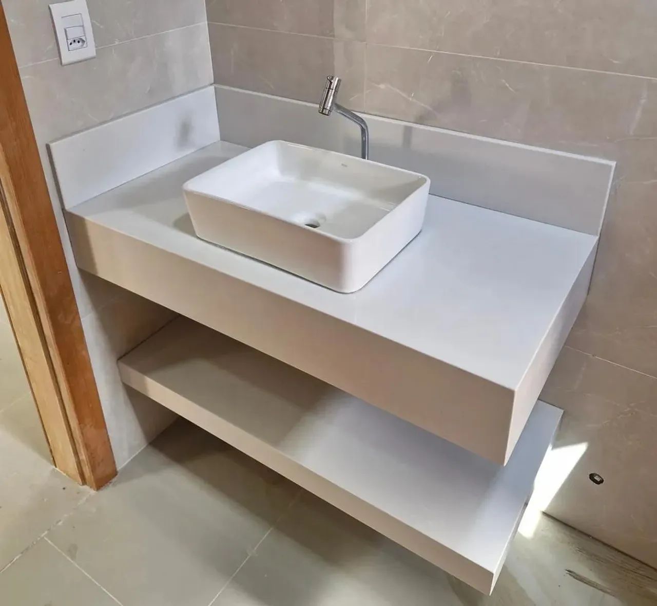 Trabalho com Mármore e pedras especiais