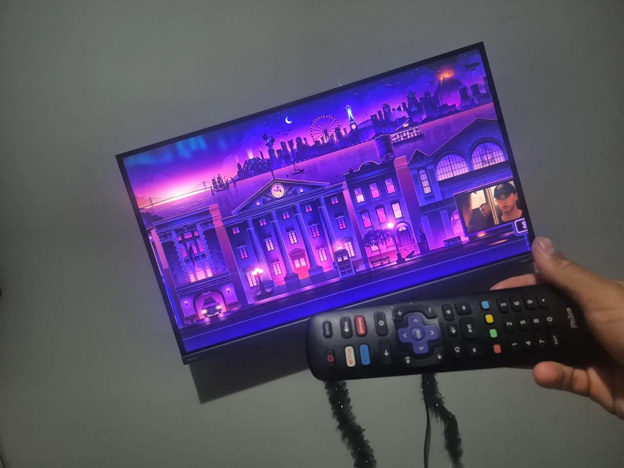 32" Philco Roku TV - Foto 4