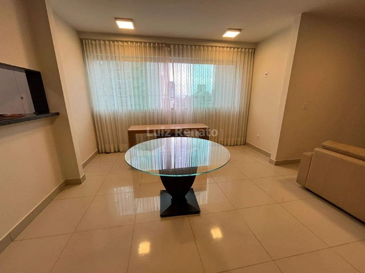 Lindo apartamento mobiliado com 02 quartos no Vila da Serra