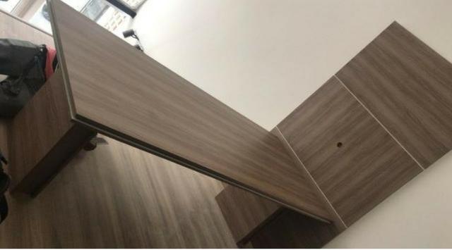 Mesa c Painel de TV embutido para empresas - Foto 4