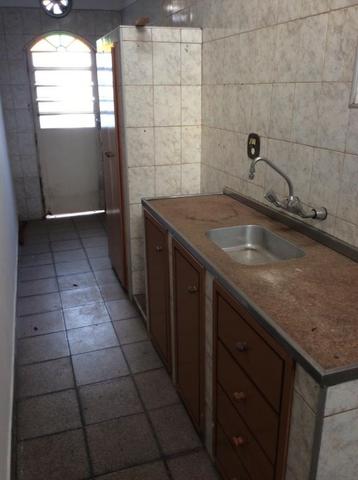 Casa com ediclua nos fundos pq santo antonio jacareí sp - Foto 6