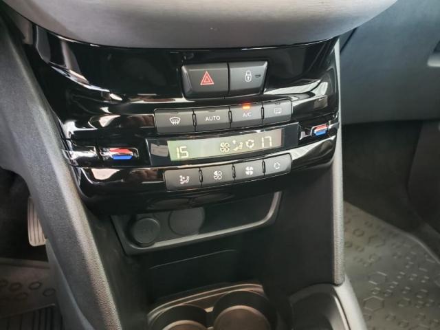 PEUGEOT 208 ALLURE - Foto 14