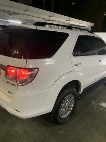 Toyota Hilux SW4 SRV - 5Lugares - Foto 8