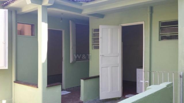 Casa com 01 quarto, sala, cozinha, banheiro e área de serviço. Aluguel: R$550,00