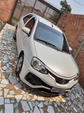Ótimo Carro Etios Toyota Sedan 17/18 completo 42Mil$