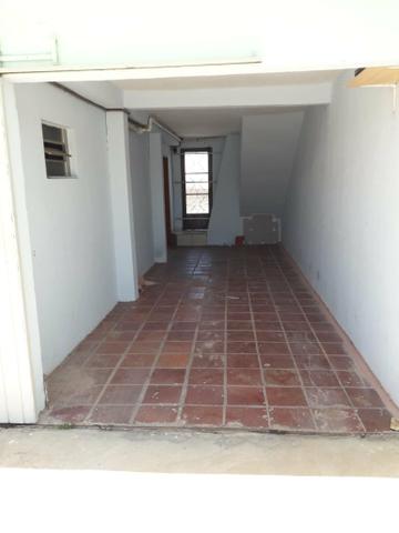 Sobrado parte de cima ótima localização bairro nações - Foto 11