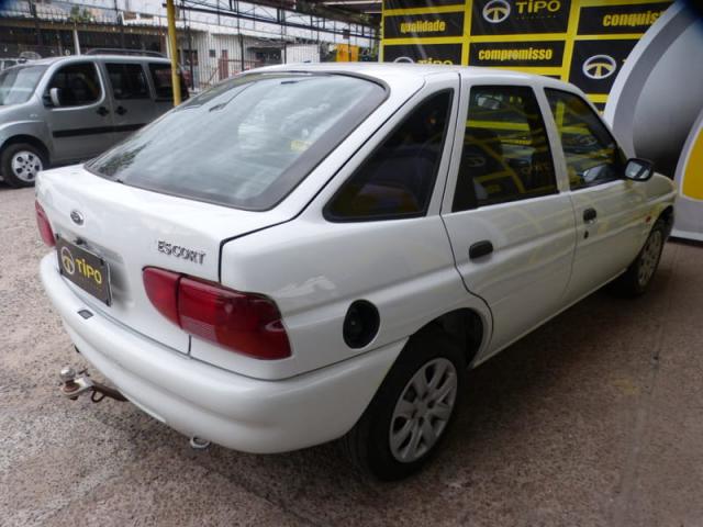 FORD ESCORT GL 1.8 4P 2000 - Foto 6