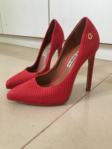 scarpin vermelho carmen steffens
