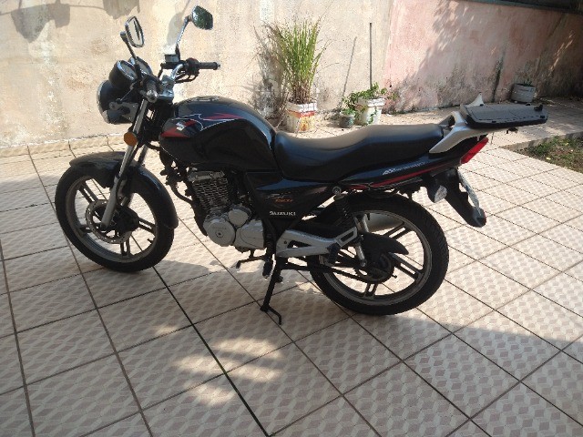 SUZUKI GSR 150 OTIMA PRO DIA A DIA!!!