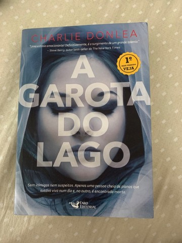 Livro A garota do lago 