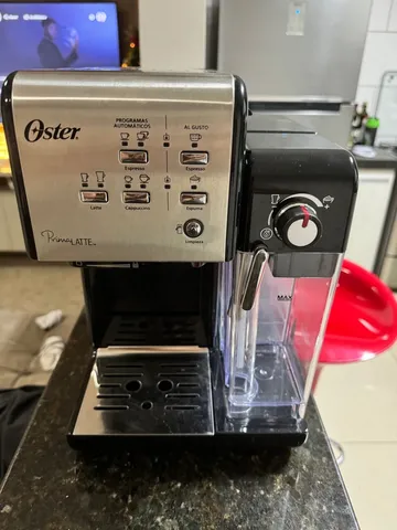 Máquina de Café Oster Prima Latte em segunda mão durante 50 EUR em