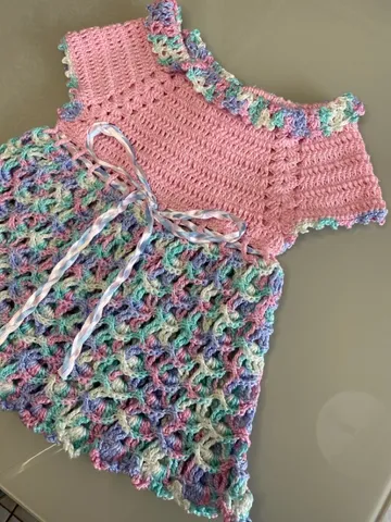 Cores e Agulhas: Vestidinho para Bebe em Crochê Princesa!