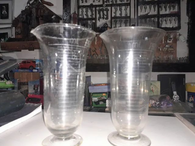 Dois Cálices Graduado De Vidro 250ml