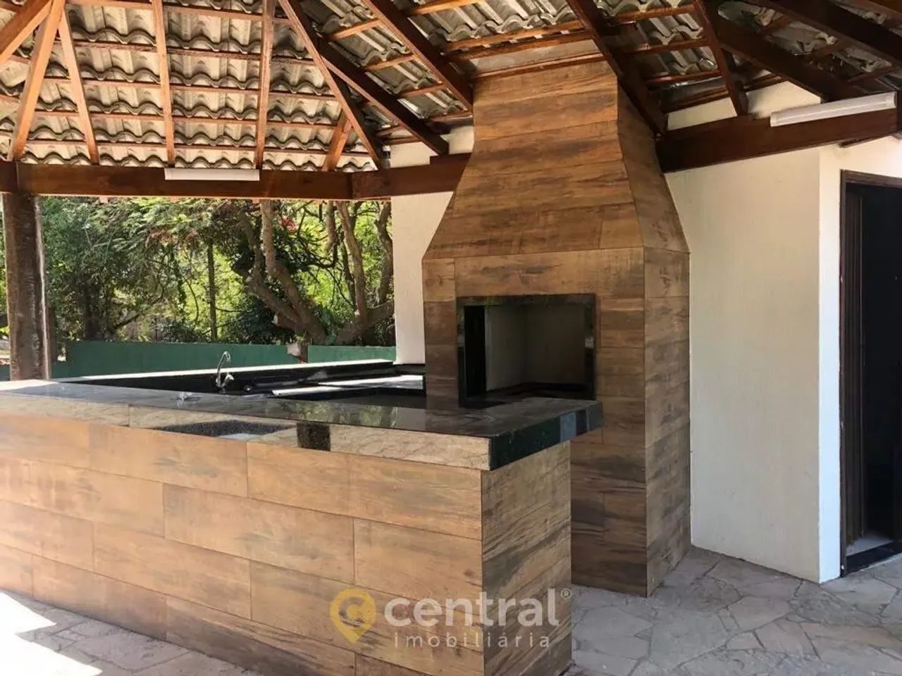 CONDOMÍNIO SHANGRILA | 4 SUÍTES | 1 COZINHA | 2 SALAS | 1 PISCINA| 1 QUIOSQUE