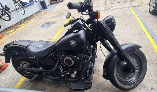 Harley fat deals boy olx