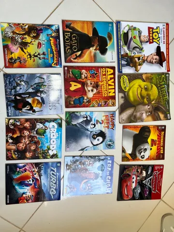 Álbuns de figurinhas diversos
