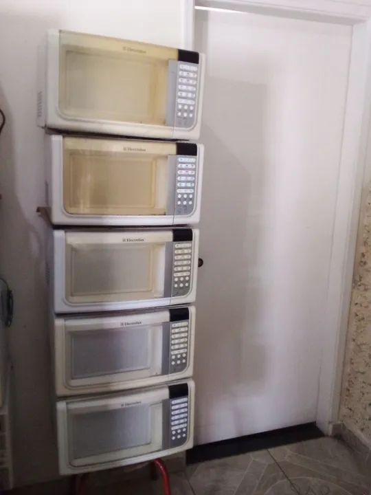 Lote 5 Fornos Micro-ondas Electrolux 31 litros 110V- Oportunidade!