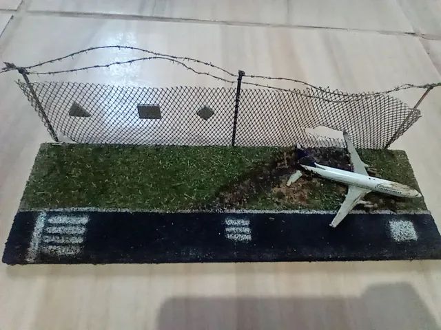 DIORAMA 