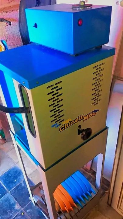 Maquina de fazer chinelo  - Foto 2