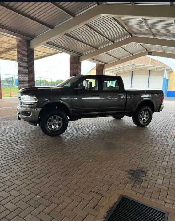 RAM 3500 LARAMIE - Foto 3