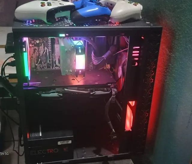 V/T PC gamer Ryzen 5 / RX580 MSI Armor
