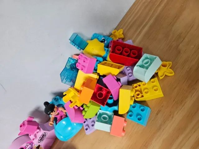 Duplo/ outlet Lego lot