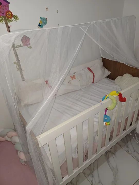 Berço  Branco  com mosquiteiro  e  colchão  - Foto 3