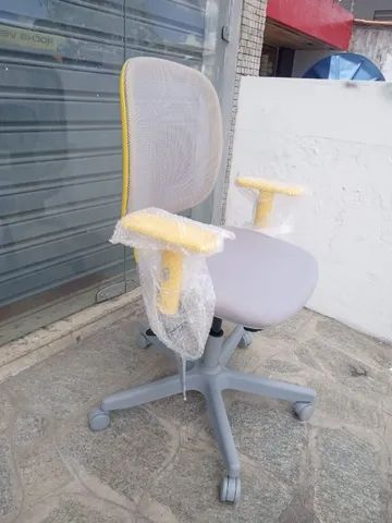 Cadeira giratória escritório flexform  - Foto 2