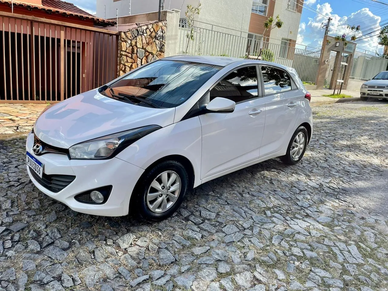 HYUNDAI HB20 2015 Usados e Novos