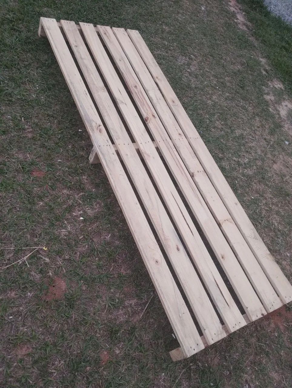 Large wooden pallet64169253899523121