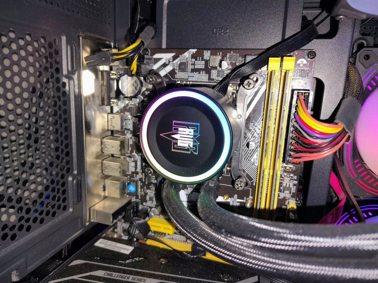 Placa mãe DDR3 com processador i7 3770 com 16 RAM e alto cooler RGB 