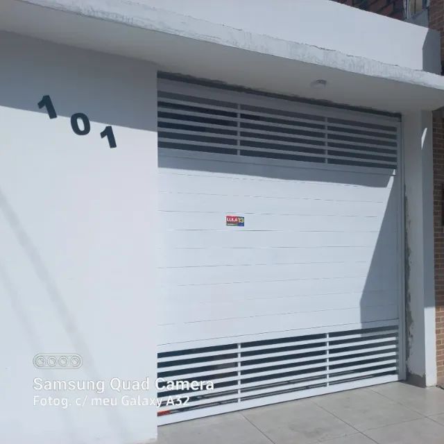 Portões de alumínio